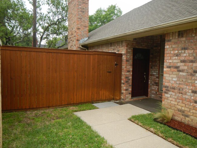 Foto del edificio - Amazing home - minutes from Grapevine Main...