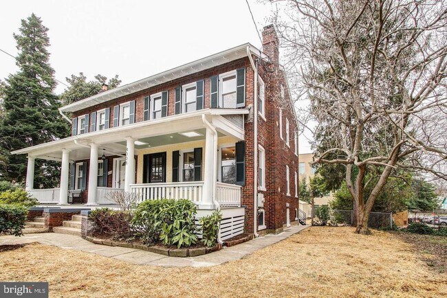 Foto del edificio - 4008 12th St NE