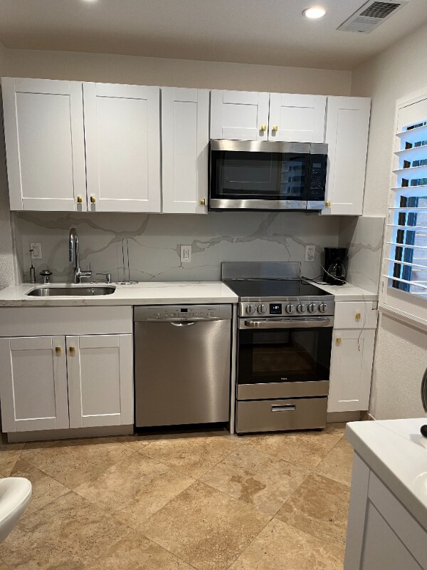 Foto principal - 575 Webster Dr