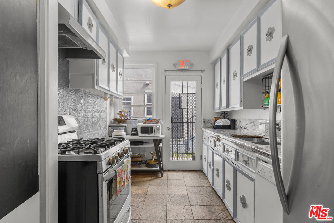 Foto principal - 2608 1/2 7th Ave