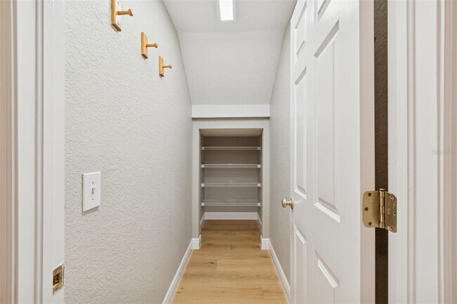 Foto del edificio - 2858 Bayshore Trails Dr