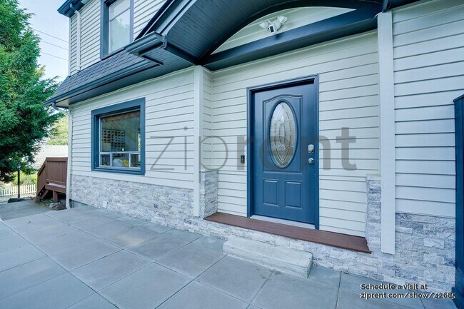 Foto del edificio - 6541 20th Ave NE