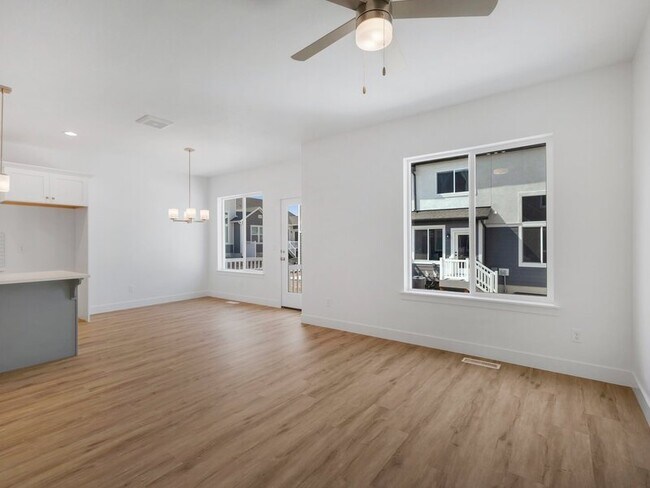 Building Photo - 4628 W Boseman Ln