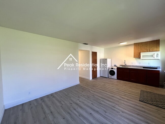 Foto del edificio - Charming 2bd/1ba Duplex near UCD Med Center