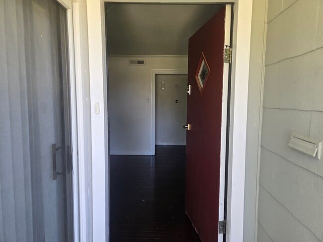 Front entrance - 2863 Colorado Ave