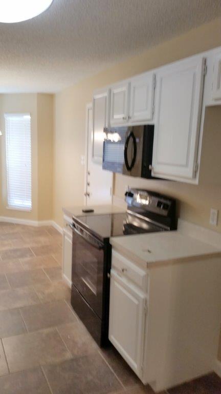 Building Photo - 7721 Pear Tree Ln