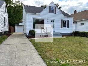 Building Photo - 4003 Woodway Ave