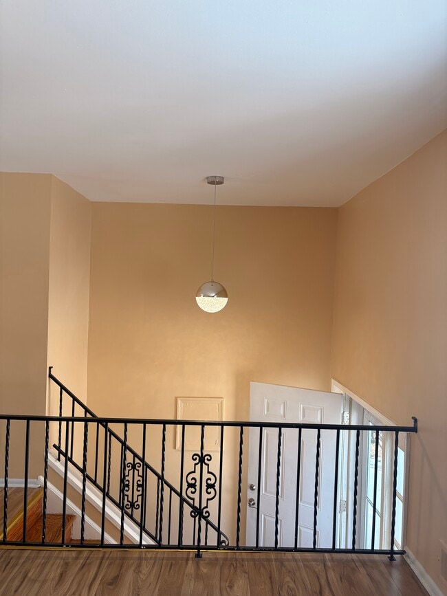 Foto del edificio - 910 Logwood Rd