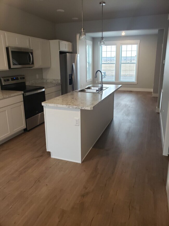 Foto del edificio - 6132 Elysian Rd