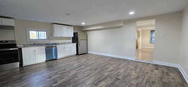 Foto del edificio - 3810 Golfview Dr