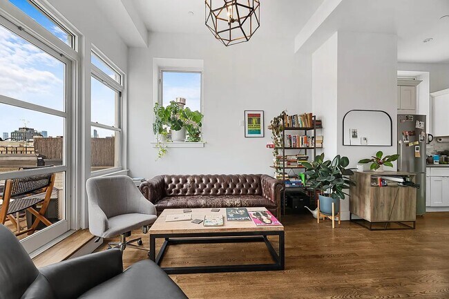 Foto del edificio - 114 Ridge Street