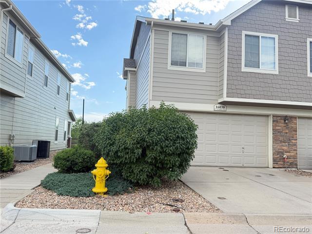 Foto del edificio - 16038 E Geddes Ln