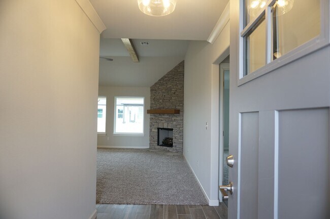 Building Photo - 3 Bedroom, 2 Bath With Office - Broken Arrow Schools
