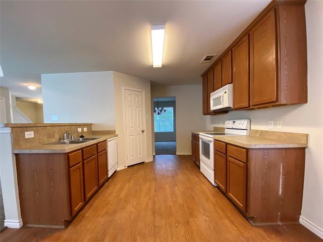 Foto del edificio - 8814 Tucker St