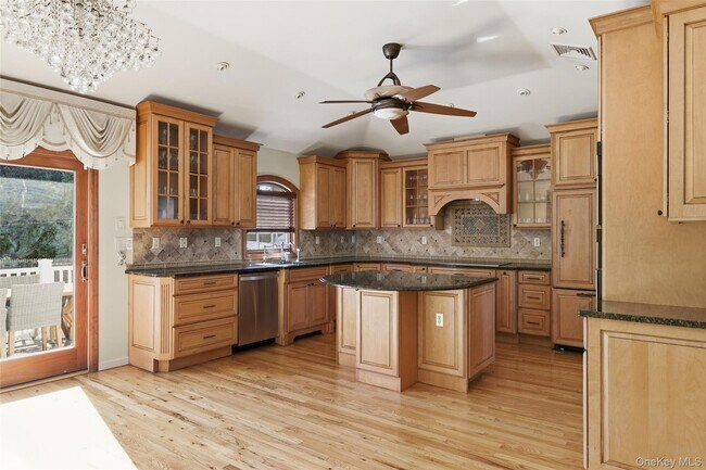 Foto del edificio - 716 Park Ln