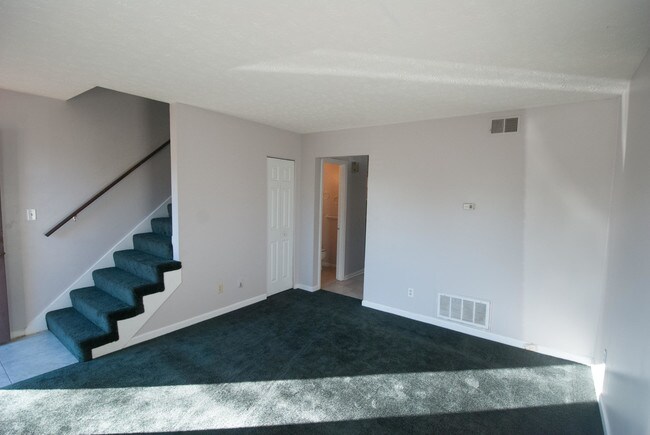 Foto del edificio - 4920 Cawood Dr
