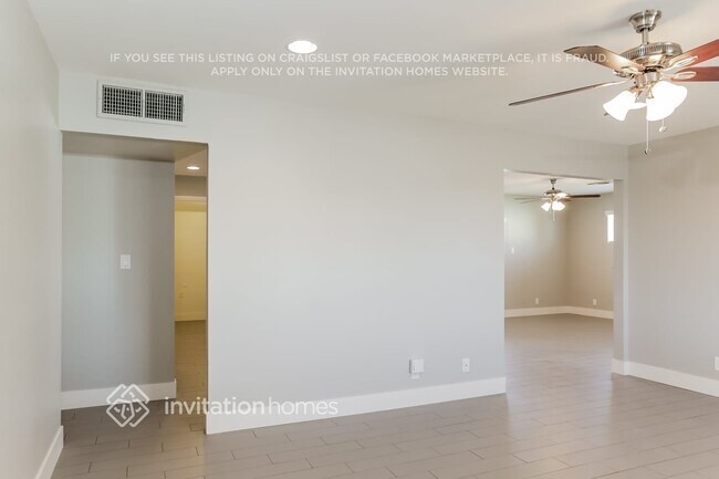 Foto del edificio - 7501 E Latham St