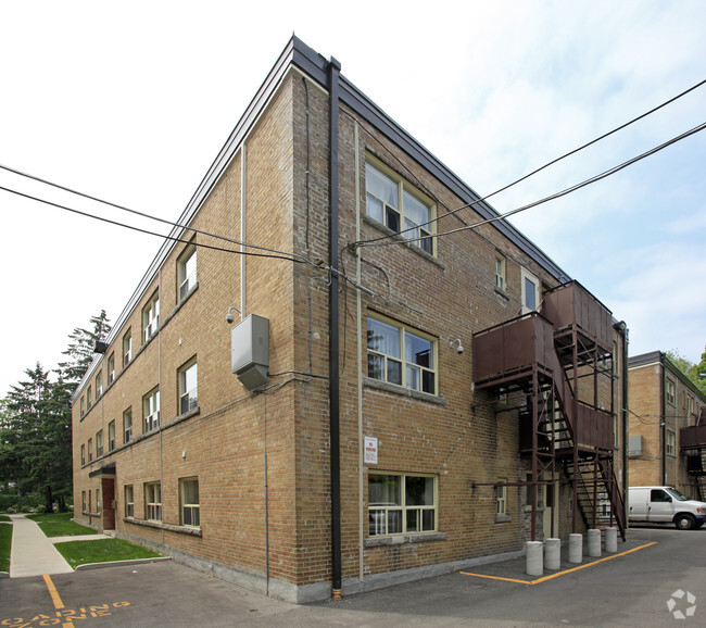 Building Photo - 9-15 33rd St