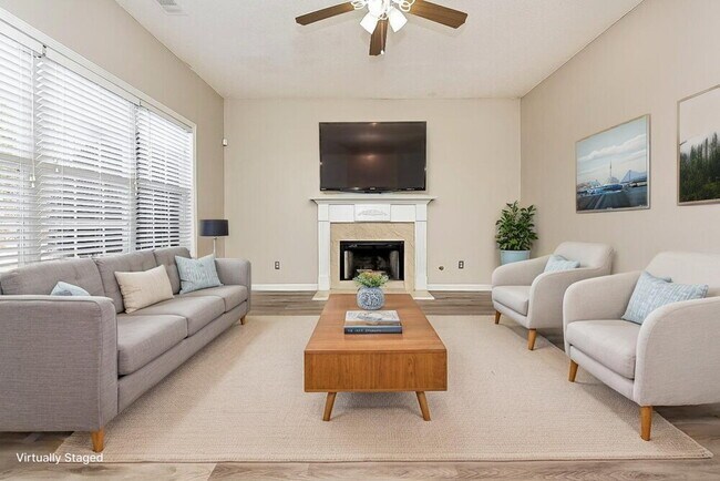Foto del edificio - 6328 Sunflower Pl