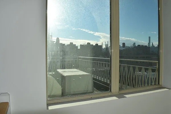 Foto del edificio - 2335 31st St