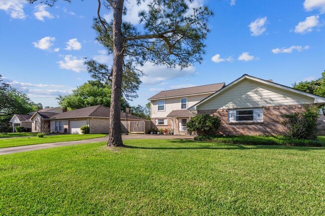 Foto del edificio - 417 Cottonwood Dr