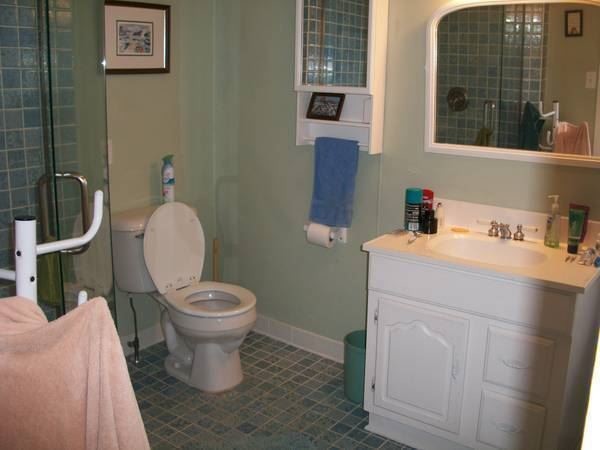 Foto del edificio - 3 br, 1.5 bath House - 2922 W. 11th St.