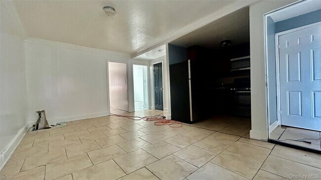 Foto del edificio - 742 E 93rd St
