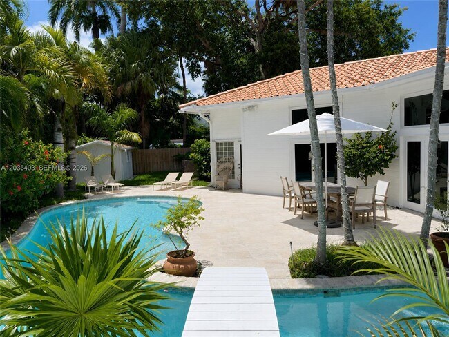 Foto del edificio - 7924 SW 50th Ct