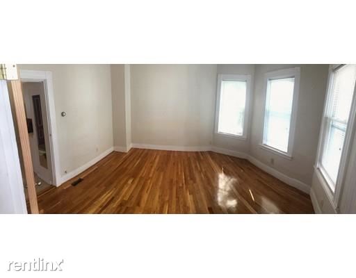 Building Photo - 10 Pinckney Pl
