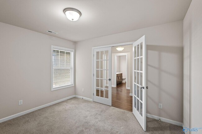 Building Photo - 338 Fenrose Dr