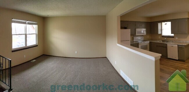 Building Photo - 12223 S Sycamore St