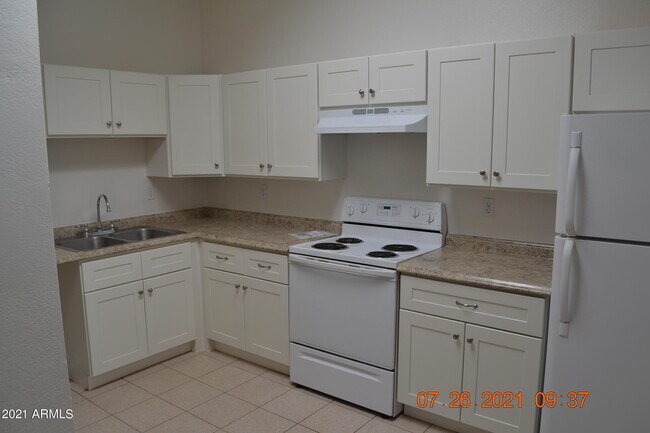 Foto del edificio - 1551 E 28th Ave