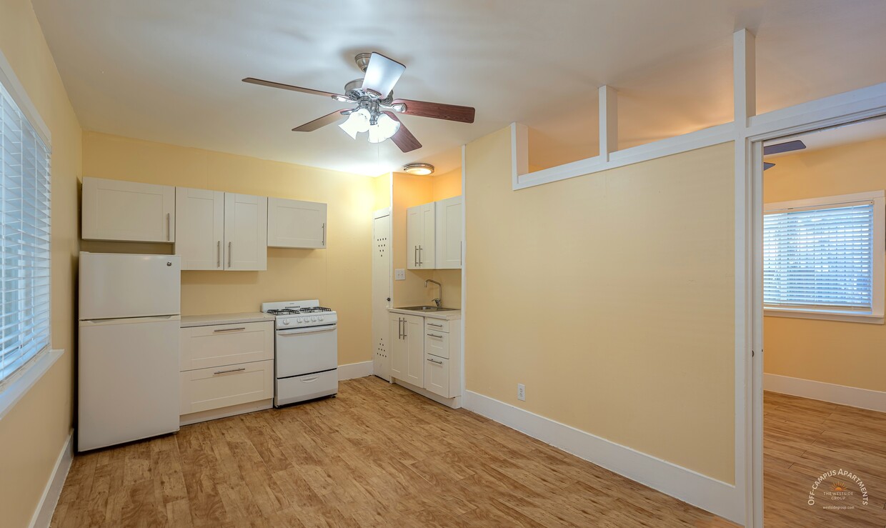 Kitchen and Dining - Rio Grande Square Apartments