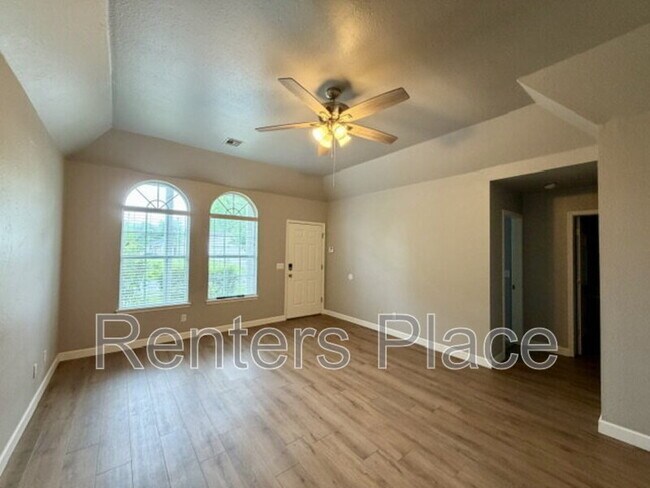 Foto del edificio - 312 W Sycamore St
