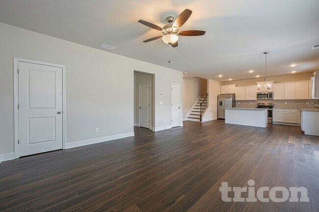 Building Photo - 409 Curlin Ct