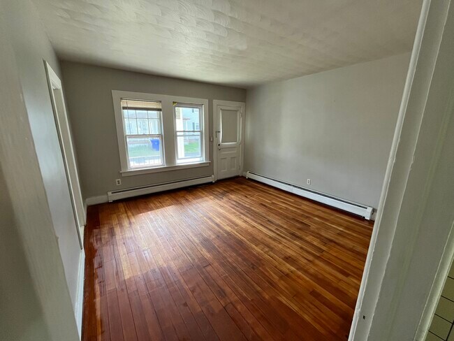 Photo - 24 Union St Apartments