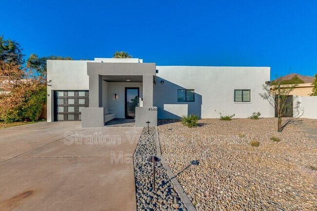 Building Photo - 4540 E Heatherbrae Dr