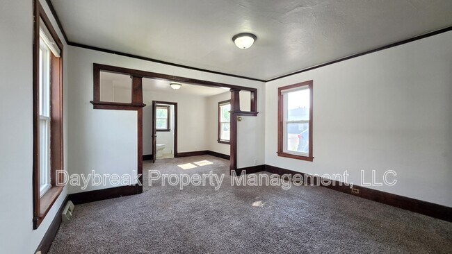 Foto del edificio - 1312 1/2 3rd Avenue North