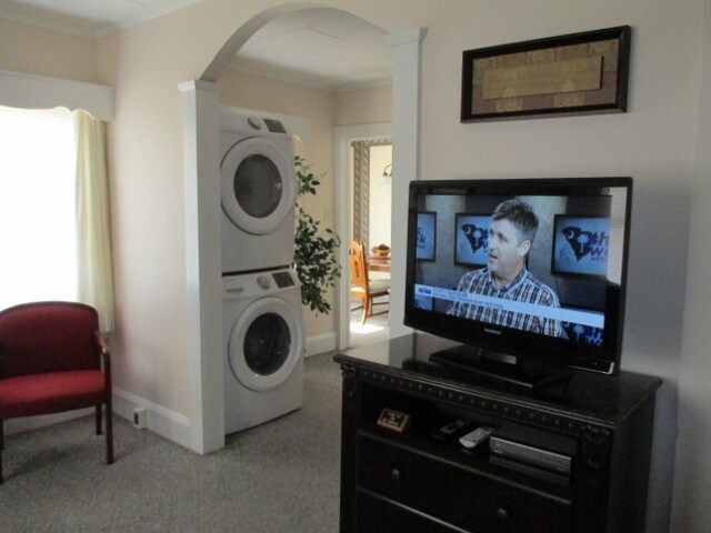 Washer & Dryer - 1327 Atkinson St