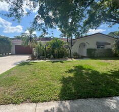 Building Photo - 630 NW 42nd Ave