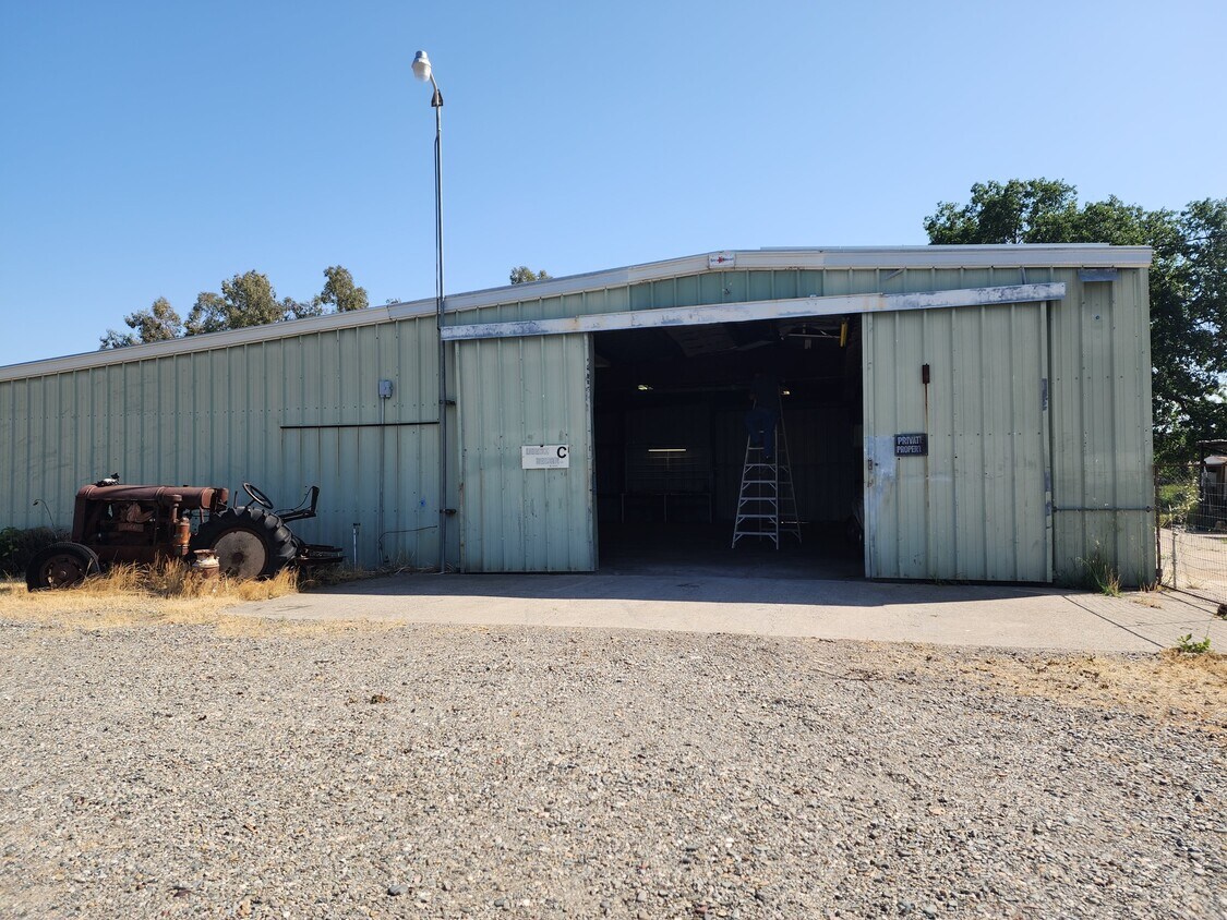 Foto principal - 12200 Craig Ave