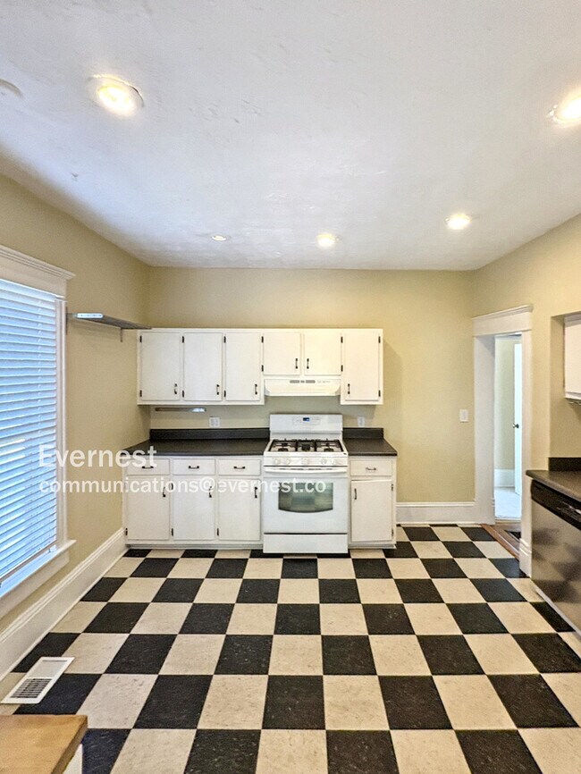 Foto del edificio - 835 Berne St SE