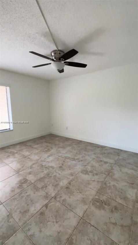 Foto principal - 8015 SW 107th Ave