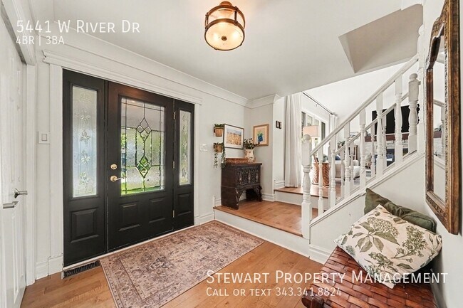 Photo du bâtiment - 5441 W River Dr