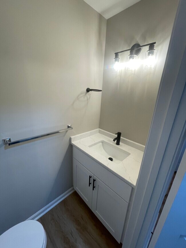 Foto del edificio - 254 Loch Cir