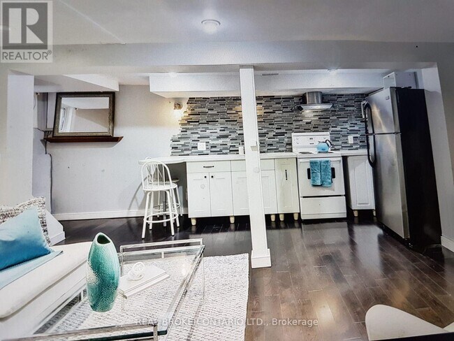 Photo du bâtiment - 254 Broadway Ave