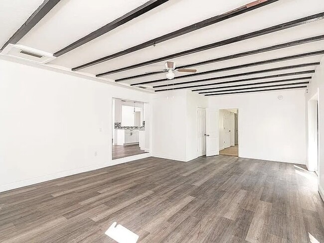 Building Photo - 1710 W Ferris Ave