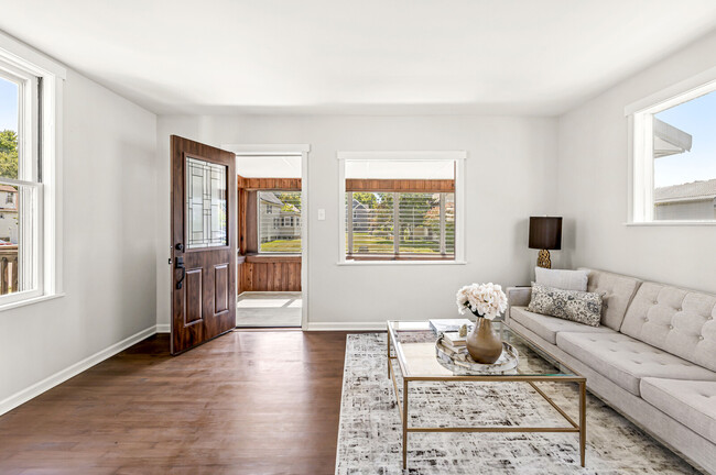 Living Room - 174 W 7th St