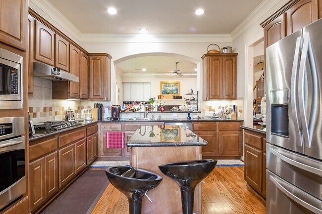 Building Photo - 7608 Janak Dr