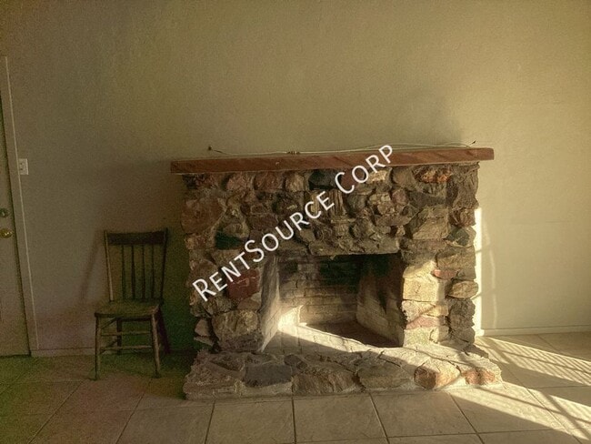 Building Photo - 750 CA-58